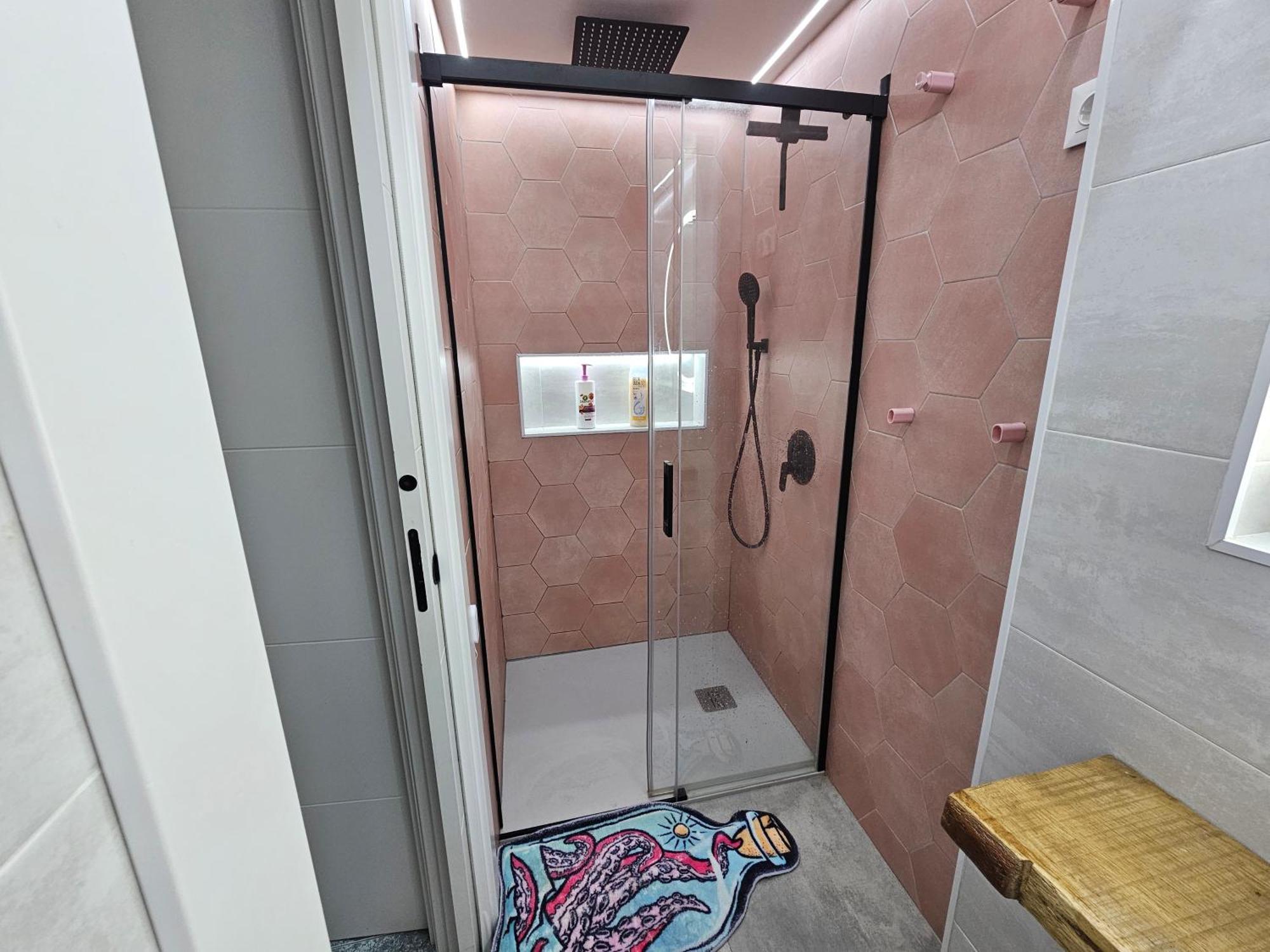 Privatunterkunft Habitacion Familiar Madrid